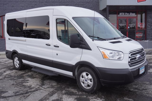 2019 Ford Transit Passenger Wagon XLT